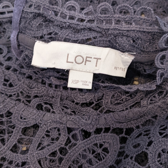 LOFT Grey Lace Top High Neck Short Sleeves - Picture 5 of 9
